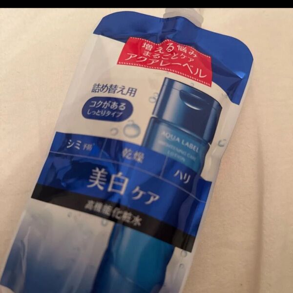 アクアレーベル ホワイトケア ローション RM(コクがあるしっとりタイプ) (詰め替え用) 180ml