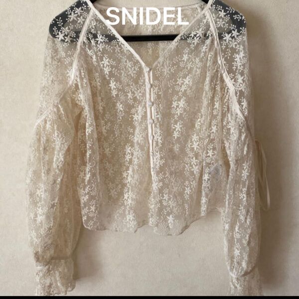 スナイデル snidel フラワーレーストップス ブラウス シースルー 花柄 カーディガン 長袖