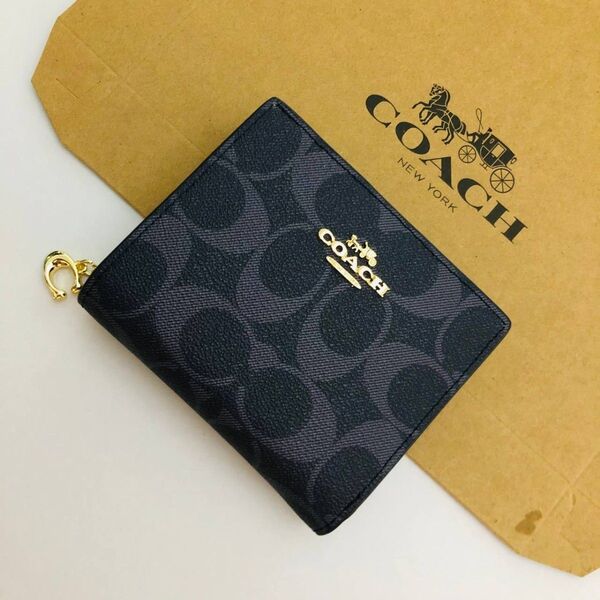 COACH 二つ折り財布 ブラック 未使用に近い