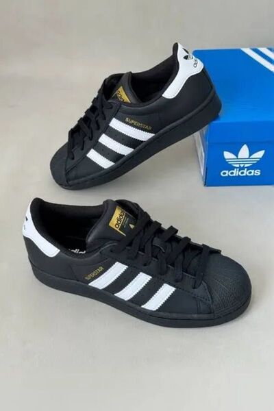 アディダス adidas 黒 スニーカー スーパースター
