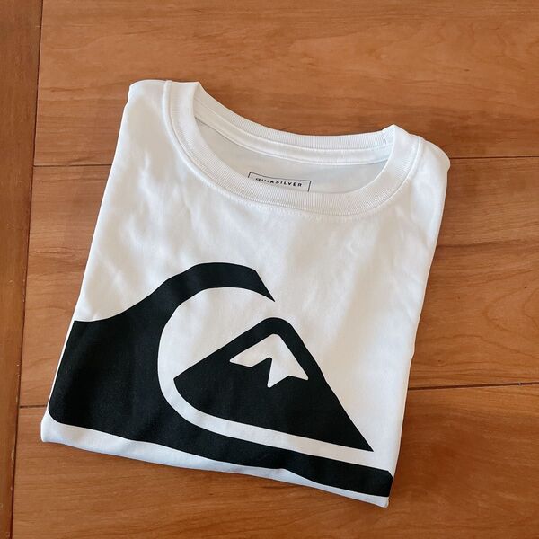 QUIKSILVER ロゴTシャツ キッズ 白 ホワイト140 ラッシュガード 水着