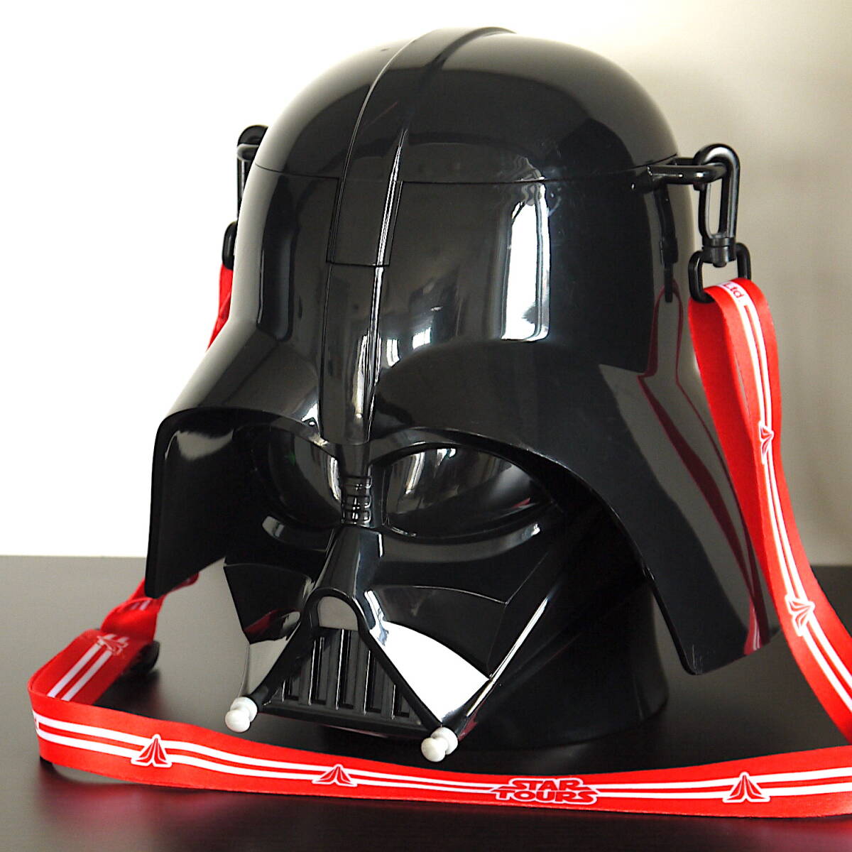 新品未使用 ディズニーランド アナハイム スターウォーズ ポップコーンバケット 画像5 / 10＞東京ディズニーランドに「スター・ウォーズ」の新