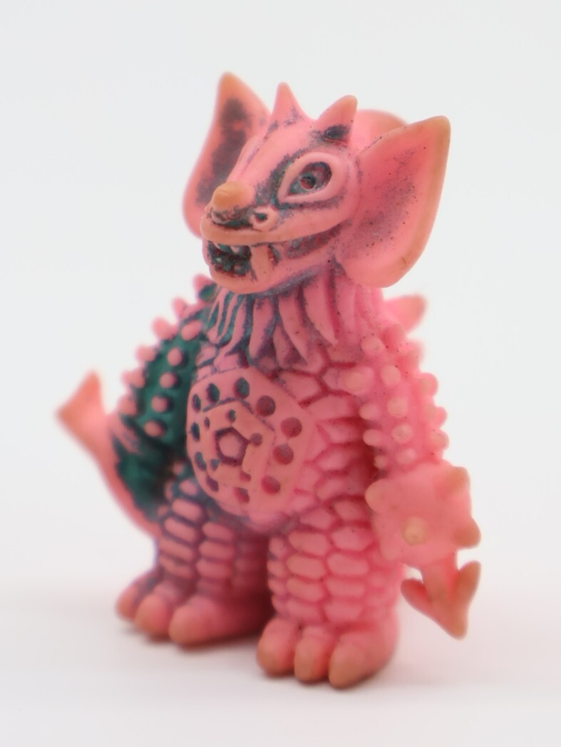 Yahoo!オークション -「怪獣消しゴム タイラント」(ウルトラマン