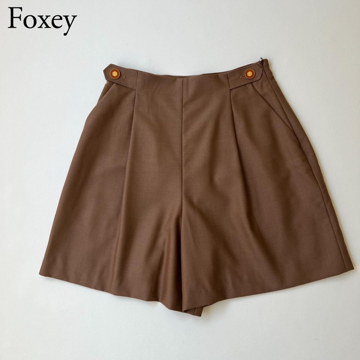 美品　FOXEY NEWYORK フォクシー　ショートパンツ　レザーパンツ　ロゴ 楽天市場】フォクシー ショート パンツ（パンツ｜ボトムス