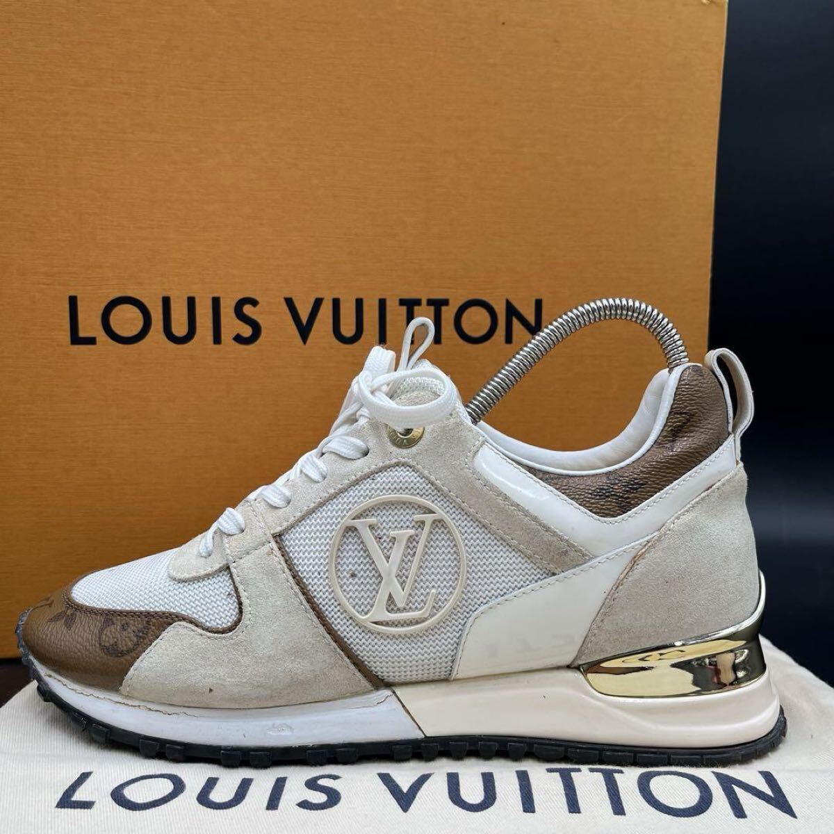 お値下げルイヴィトン23、5センチスニーカー LOUIS VUITTON(ルイヴィトン) スニーカー 36 レディース美品