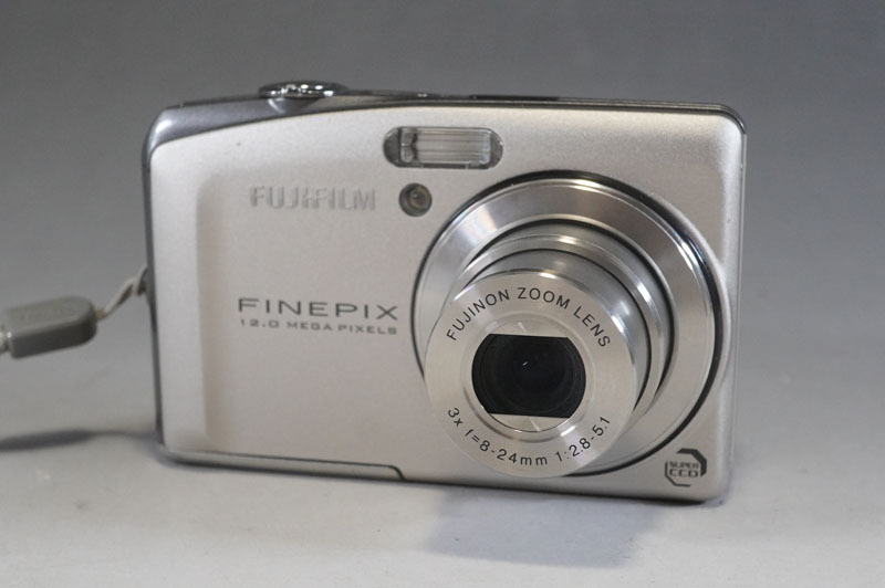 Yahoo!オークション -「finepix f60fd」の落札相場・落札価格
