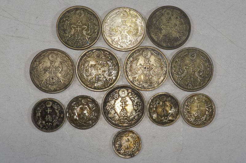 日本銀貨　旭日竜10銭銀貨　16枚まとめロット 日本銀貨 旭日竜10銭銀貨 16枚まとめロット - メルカリ