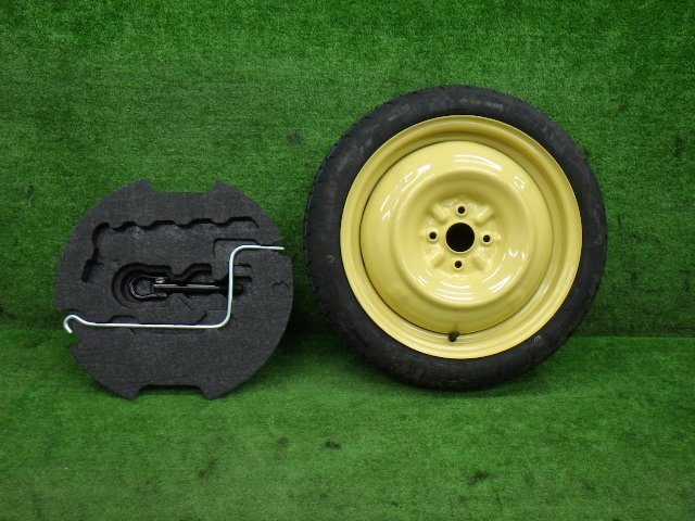 トヨタ純正　ラクティス　スペアタイヤ　T 125/70D16　未使用品 トヨタ純正 ラクティス スペアタイヤ T 125/70D16 未使用品