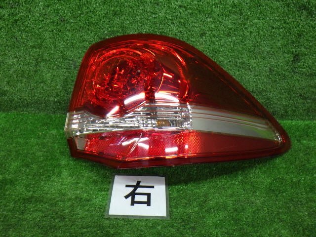 美品 クラウン アスリート 200 前期 テールランプ 左 左側 200系クラウン アスリート前期 テールランプ 20クラウン トヨタ