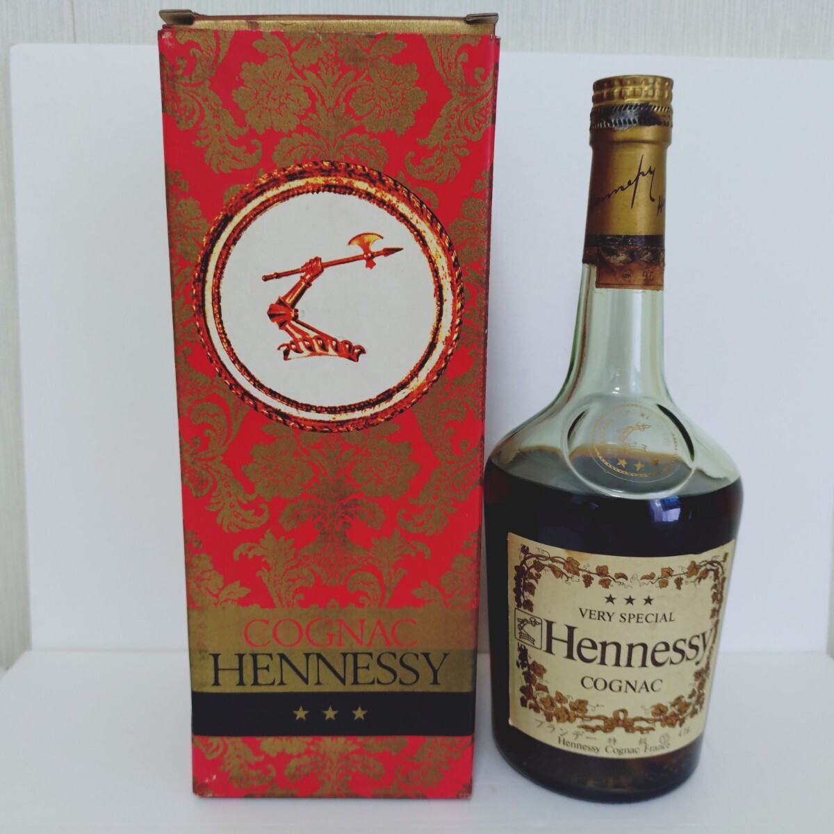 【廃盤・希少古酒】Hennessyキュベ キュベシュペリュール 未開栓 正規品 Yahoo!オークション -「スペリオール」(ヘネシー) (コニャック)の落札