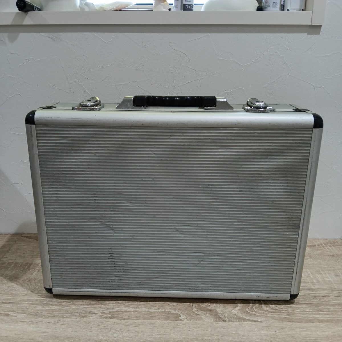 サ*リ様 ジュラルミン製スーツケース　アルミ合金　レア　ビンテージ 楽天市場】ジュラルミン スーツケースの通販
