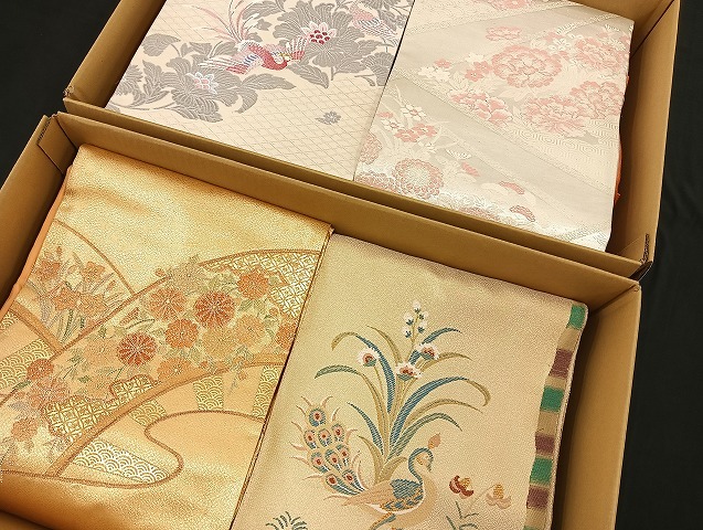 未使用　花柄と鳥刺繍の和装帯 未使用花柄と鳥刺繍の和装帯
