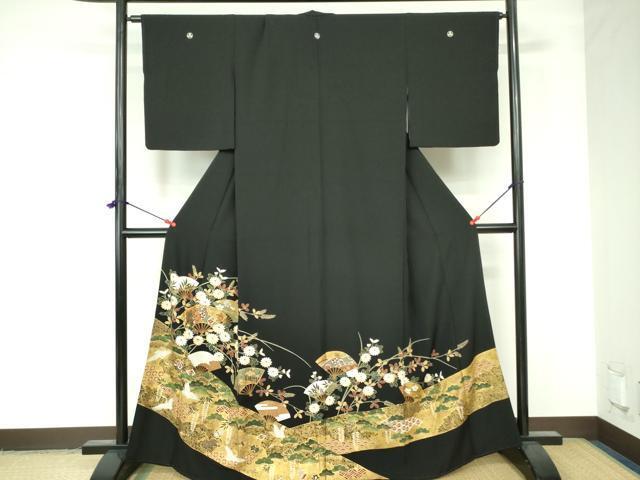 190★豪華正絹黒留袖9枚（花柄/鶴/刺繍/駒刺繍など）★美品着用着物リメイク★ 楽天市場】刺繍柄の正絹江戸妻 未仕立 江戸褄 正絹黒留袖 豪華な