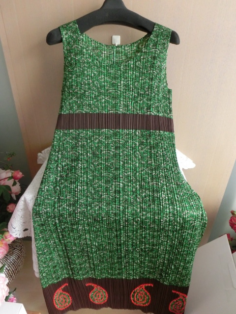 2025年最新】Yahoo!オークション -pleats please ワンピースの