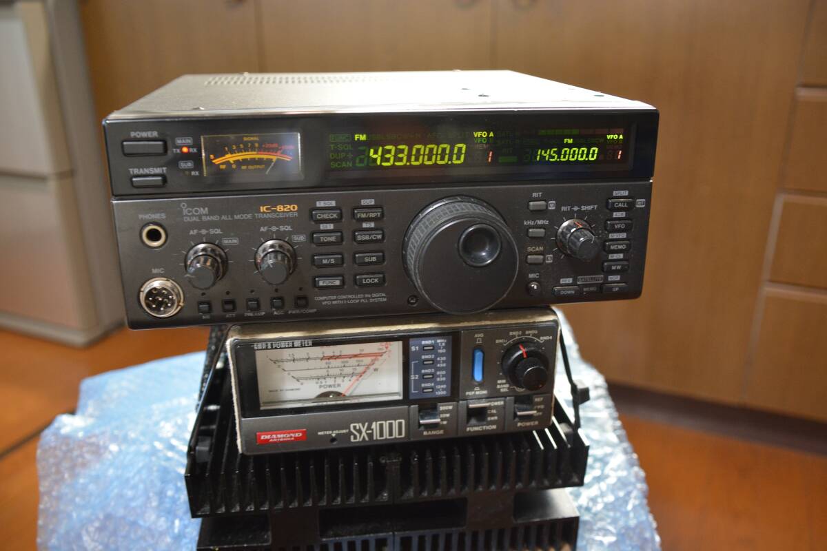 IC820　ジャンク品 VVPのジャンク探訪〜144MHz,430MHzオールモード、ICOM IC-820編