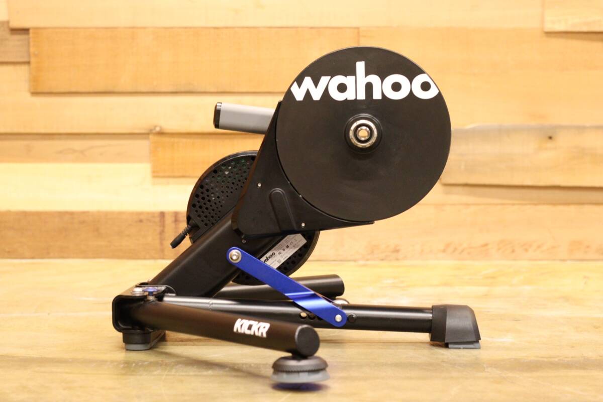 wahoo kicker v4 / ワフー キッカー美品 WAHOO 「ワフー」 KICKR V4 スマートトレーナー / バイチャリ