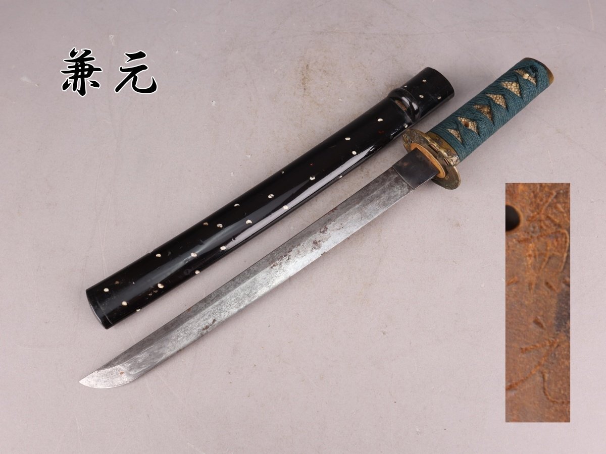 珍品　鍔　短刀鍔　鐔　短刀鐔　日本刀　居合　刀装具　アンティーク 珍品 鍔 短刀鍔 鐔 短刀鐔 日本刀 居合 刀装具 アンティーク