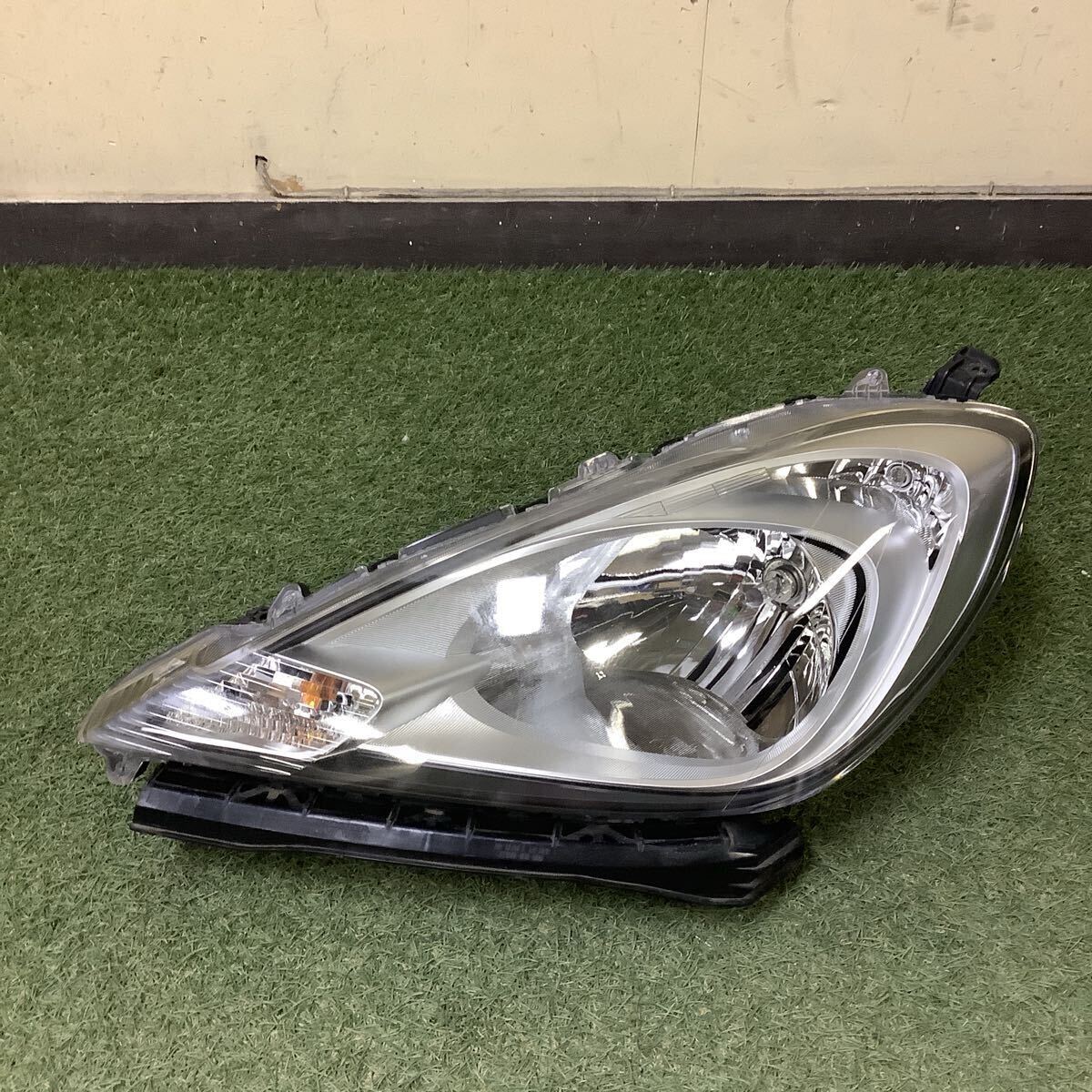 社外ヘッドライト HONDAフィット　新品未使用　GE8型用 フィット FIT GE6～9 LEDプロジェクターヘッドライトV3(ブラック