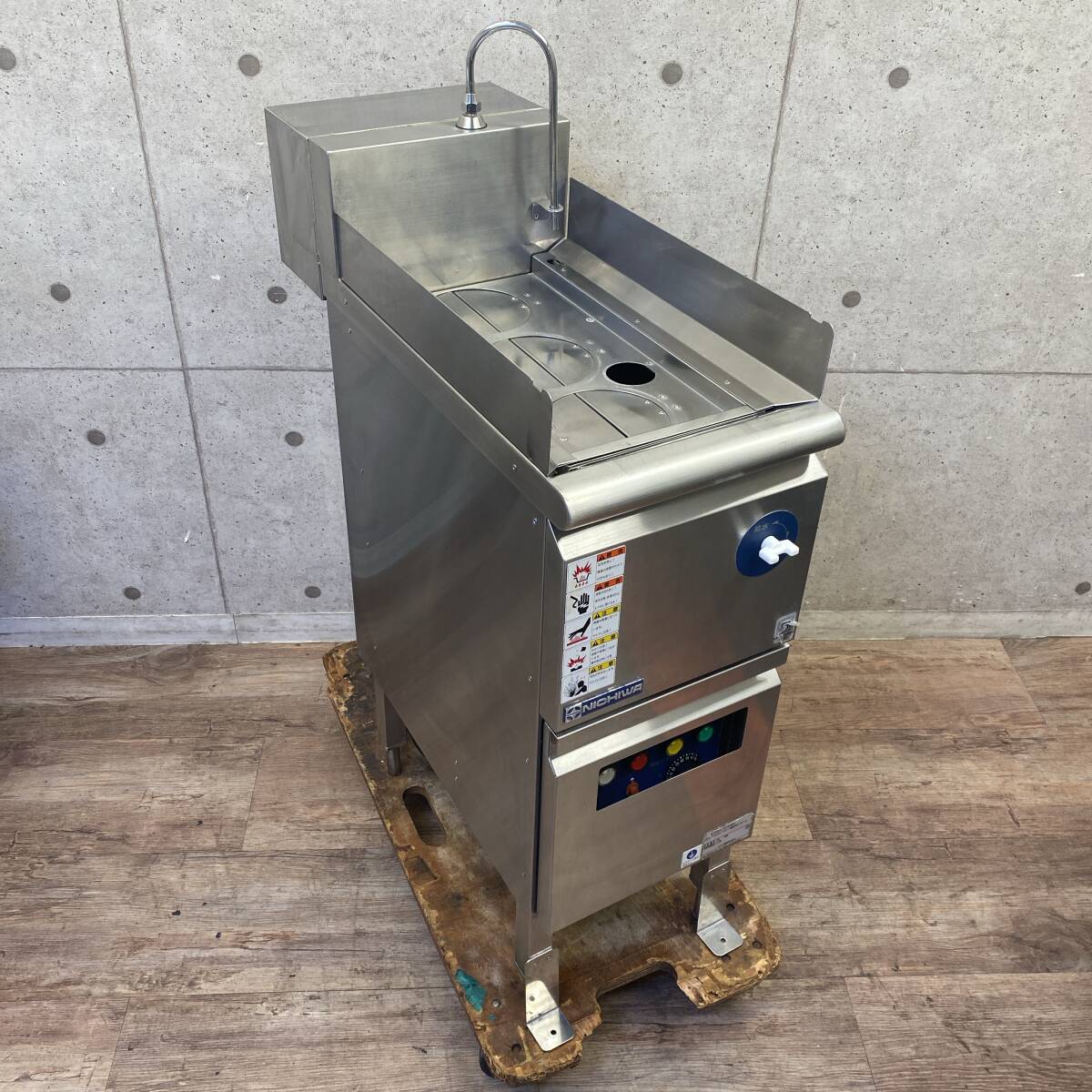 【エリア限定】　業務用 電動ゆで麺機 スタンドタイプ ニチワ ENBN-C36S