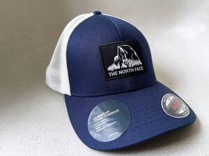 送料無料 新品 USA限定 本物 The North Face ノースフェイス FLEXFIT トラッカーハット メッシュキャップ S/M 帽子 男女兼用 NVY/WHT
