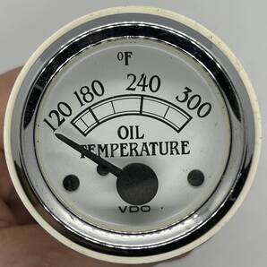 送料無料! VDO 油温計 オイルテンプレチャーゲージ