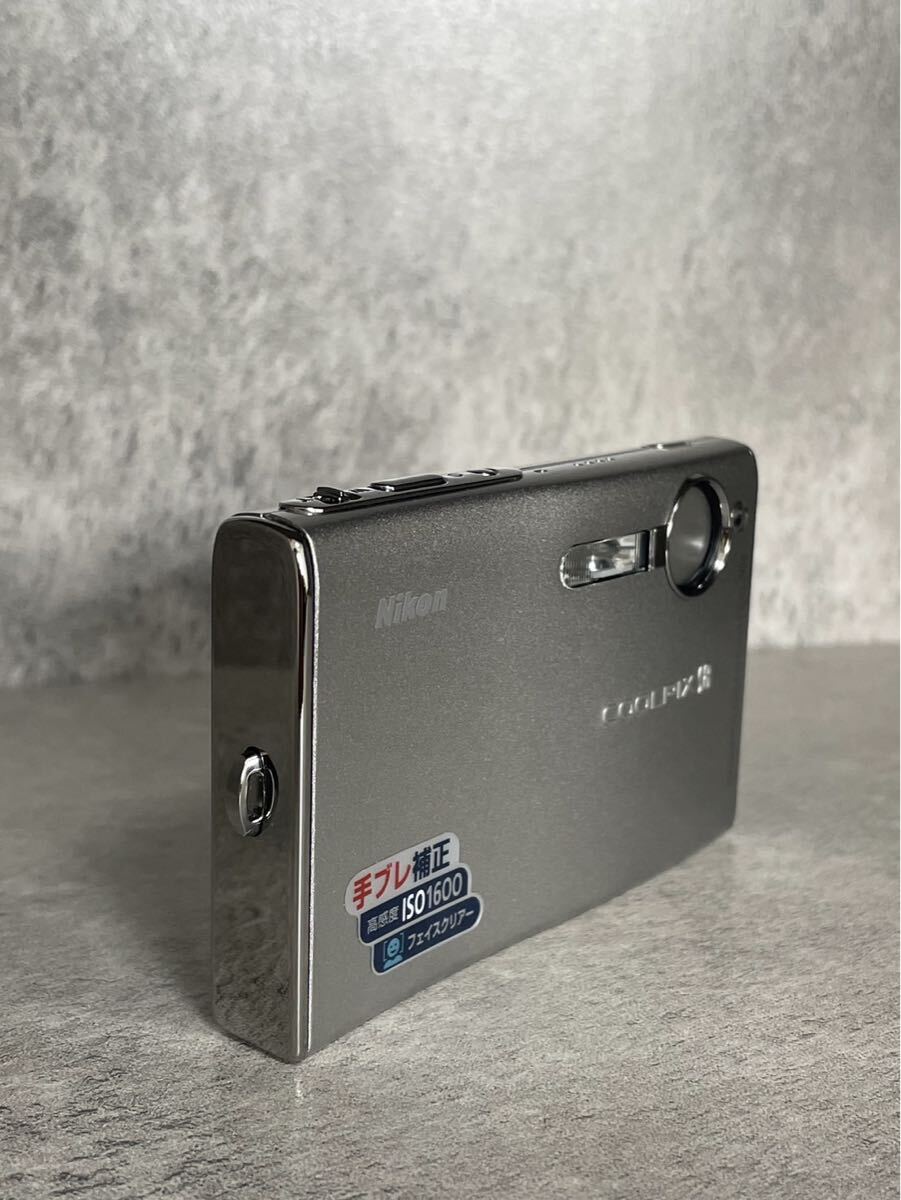 Nikon ニコン COOLPIX S8 デジタルカメラ 箱付き Amazon.co.jp: Nikon デジタルカメラ COOLPIX S8 シルバー