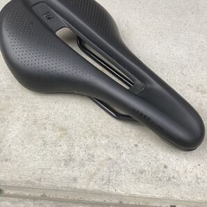 VERSE short ELITE ブラックサドル 145㎜ 検( BONTRAGER ボントレガー チタンレール