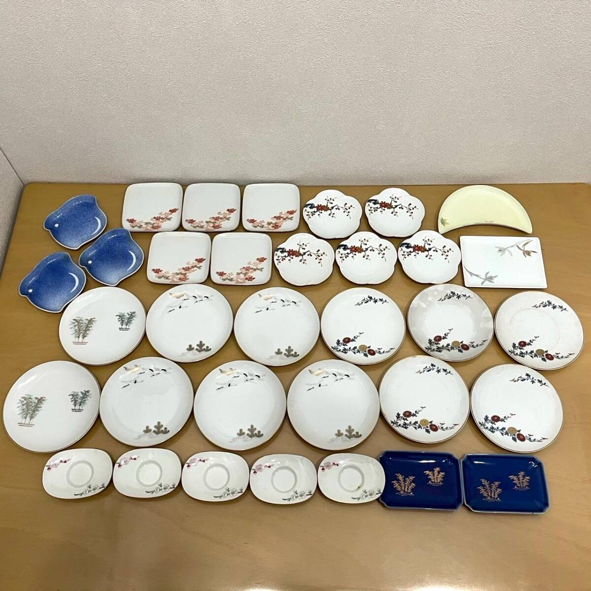 【未使用】 深川製磁 紅葉柄 小皿 15枚セット 2025年最新】Yahoo!オークション -深川 紅葉の中古品・新品・未