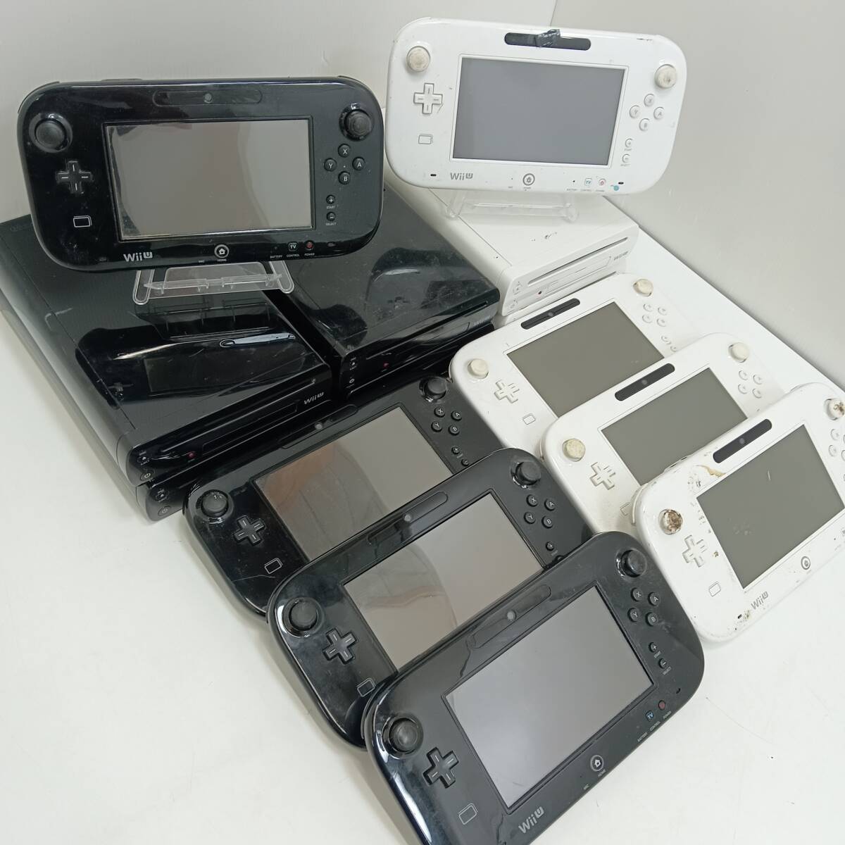 ニンテンドー　wiiＵ 中古本体２台セット　32GB ニンテンドー wiiU 中古本体2台セット 32GB - メルカリ