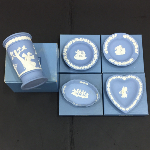 Yahoo!オークション -「ウェッジウッド ジャスパー 花瓶」の落札