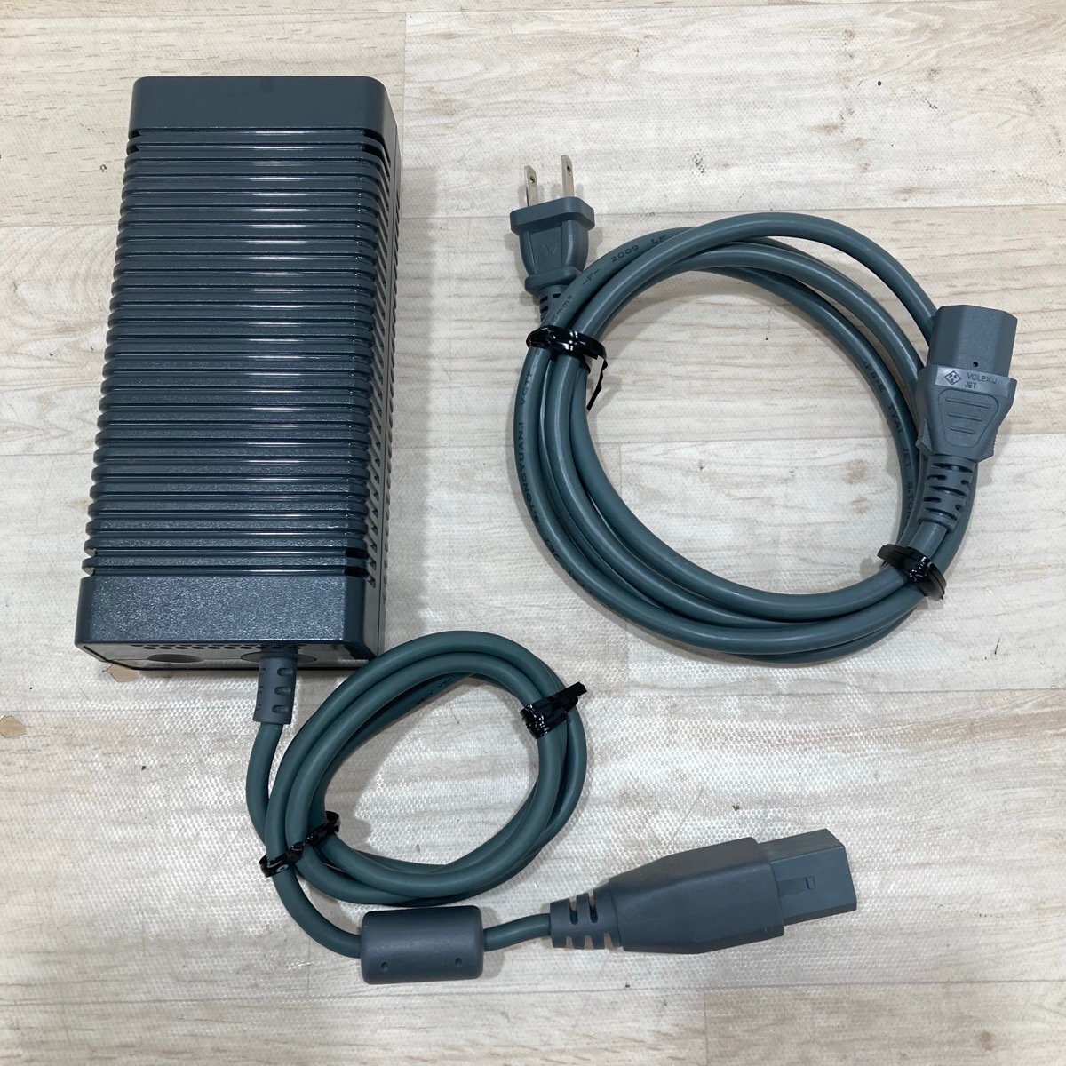 起動確認済みXBOX360 250GB 本体ソフト2本+予備ACアダプター Amazon | 電源アダプター Xbox360 から XboxOne へ 変換