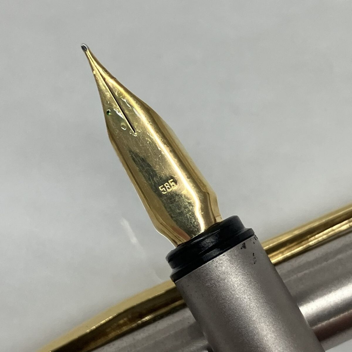 MONTBLANC モンブラン 万年筆 ノブレス プラチナ ストライプカット 中古)MONTBLANC モンブラン 万年筆 ノブレス オブリージュ