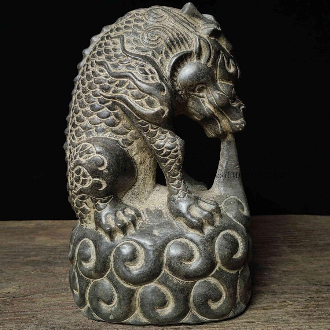 中国の古い石を加工した彫刻品 中国の古い石を加工した彫刻品