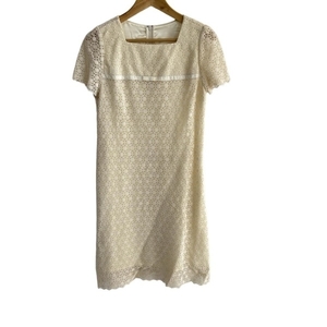 Courreges COURREGES размер 40 M - Слоновая кость Женское платье с коротким рукавом/длиной до колена/кружевное красивое платье