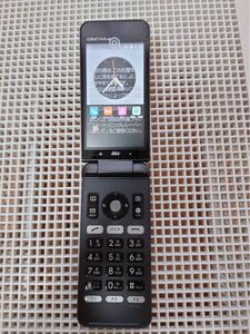 美品キズ無 KYF31 ブラック 京セラ au 液晶フィルム