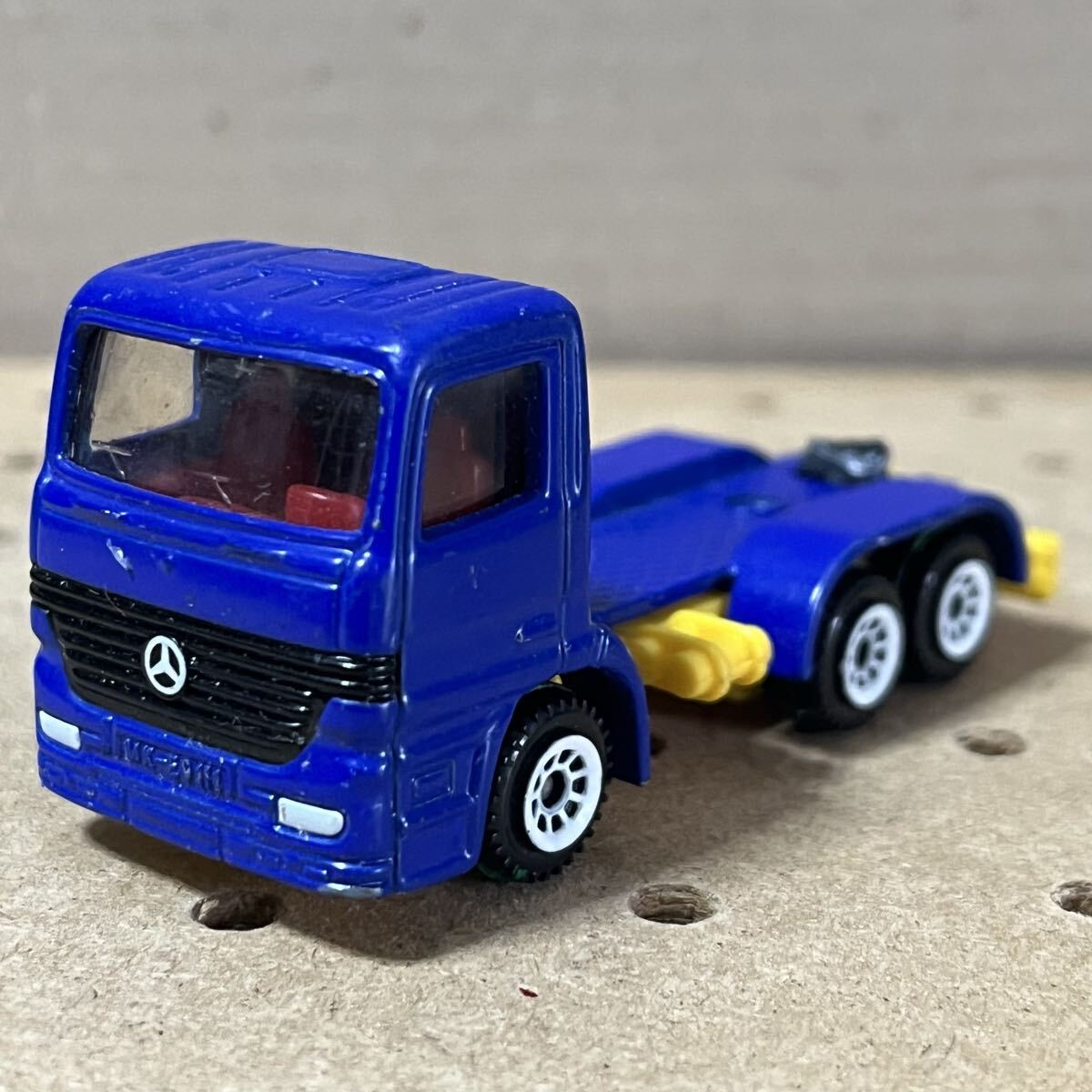siku ミニカー　Mercedes-Benz ACTROS メルセデスベンツ siku ミニカー Mercedes-Benz ACTROS メルセデスベンツ Yahoo