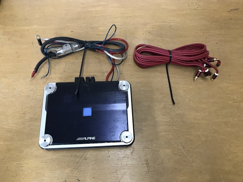ALPINE 100w×4chパワーアンプPDX-4.100☆接続カプラー4ヶ付 Alpine PDX-4.100 4 Channel Digital Amplifier 100W Car Audio