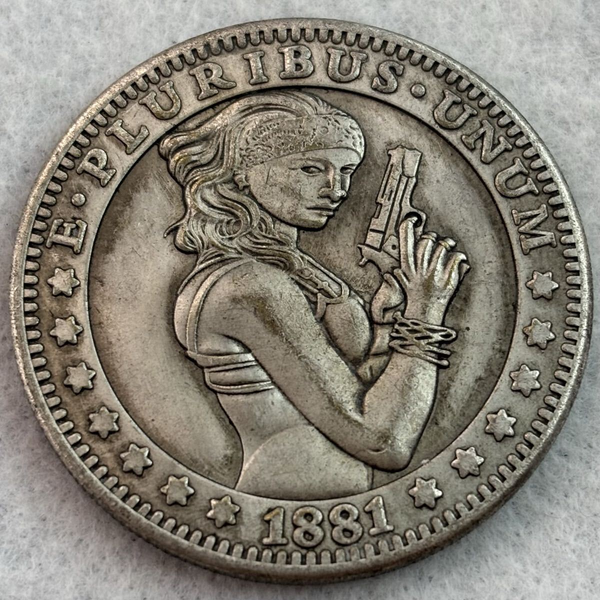 【高鑑定】アメリカ17州 銀貨まとめ売り アメリカイーグル銀貨 1オンスランダムイア [purity: 99.9