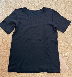 T★試着のみ ほぼ未使用★シャルレ カジュアルインナー レディース Lサイズ IH031 半袖 Tシャツ  カットソー ブラック  黒
