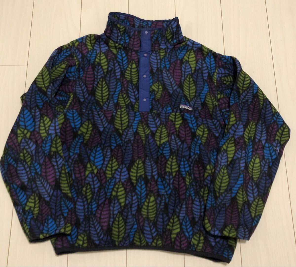 L 極美品 Patagonia パタゴニア 激レア S級状態 入手困難 リーフ柄 極美品 Patagonia パタゴニア 激レア S級状態 入手困難 リーフ柄