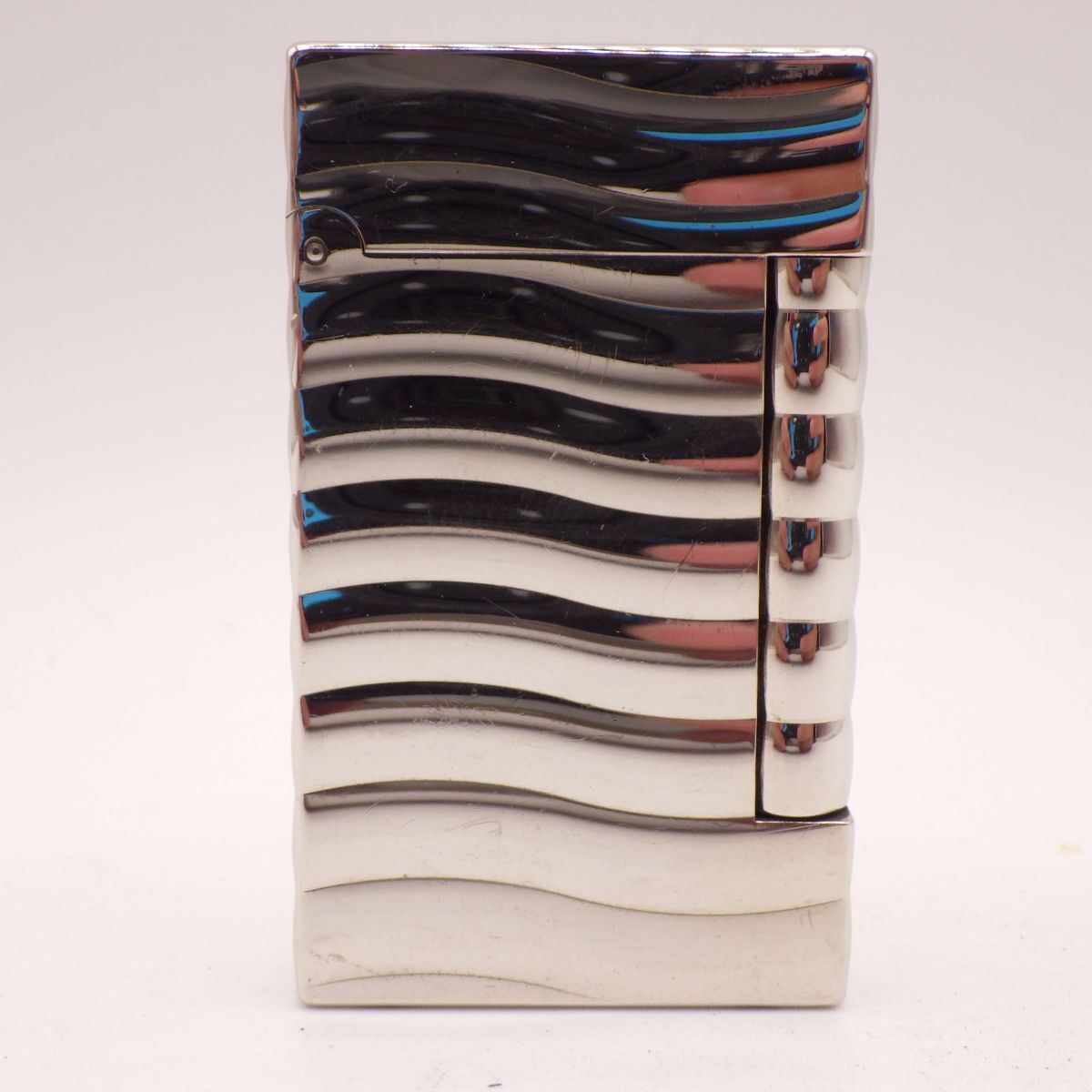 美品　ST.dupont　デュポン　ガスライター　シルバー　着火良品　波形模様 ☆S.T.Dupont S.T.デュポン ガスライター 波模様 シルバー色