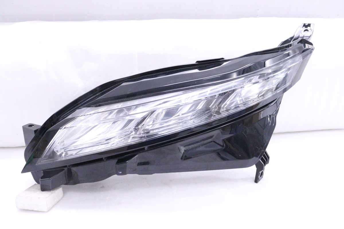 B35W ekクロス　左LEDヘッドライト B35W ekクロス 左LEDヘッドライト パーツ