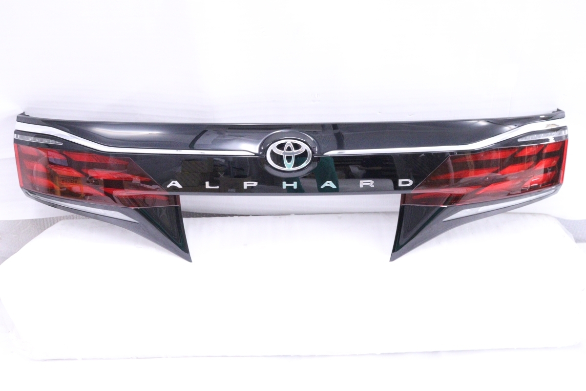 【美品】エンブレム付き純正30アルファード後期リアガーニッシュハイブリッド 楽天市場】30系 アルファード 30系ヴェルファイア (ハイブリッド