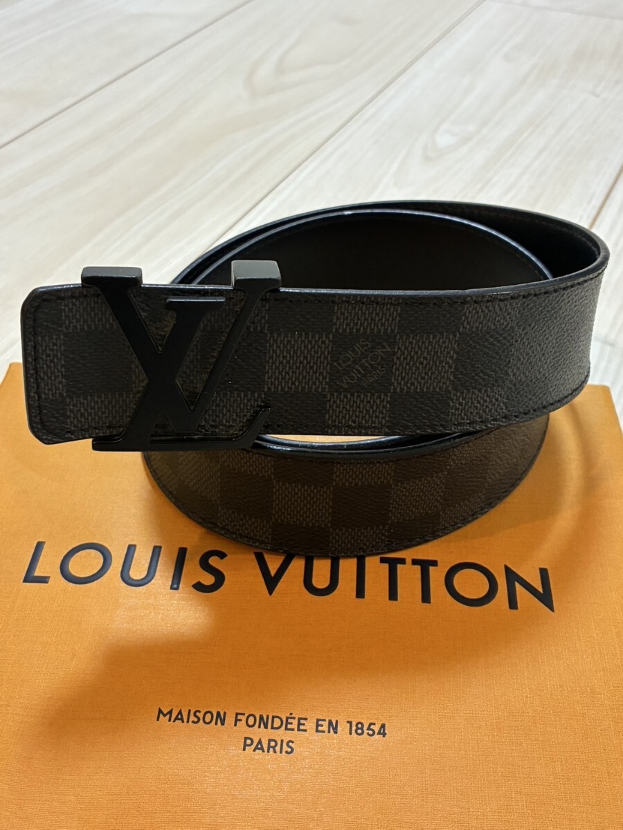 未使用級　ルイヴィトン　ニット　ダミエ　レザーワッペン　LV　ブラック　Lサイズ 未使用級 ルイヴィトン ニット ダミエ レザーワッペン LV