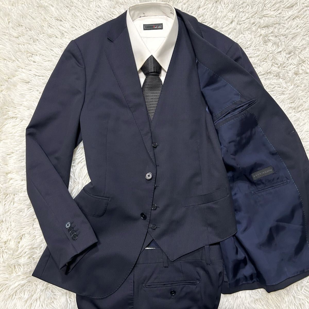 高級生地　未使用 HILTON ヒルトン スーツ ブルー ストライプ ya6 AOYAMA 【洋服の青山】オールシーズン ネイビー系 プレミアム