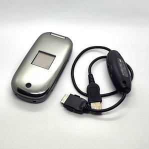 docomo ドコモ 携帯電話 シルバー F-07A らくらくホン ベーシックII 富士通 FUJITSU ガラケー ケータイ ネットワーク制限〇 USBケーブル付