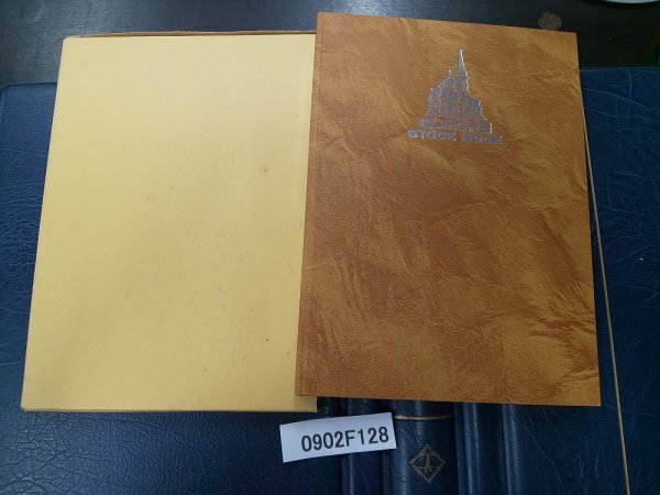 ポンジさん、イギリスとチェコスロバキア　使用済み切手　二冊 276 海外切手 使用済み チェコスロバキア - メルカリ