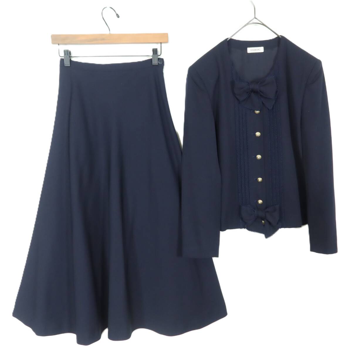 【極美品】インゲボルグ ノーカラーリボン付きジャケットコートチャコールグレー୨୧ こげ茶リボンボタンジャケット【M】 - ピンクハウス通販