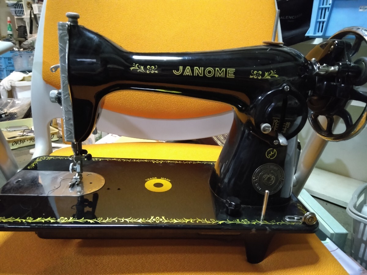 Yahoo!オークション -「黒ミシン」(ジャノメ) (本体)の落札相場