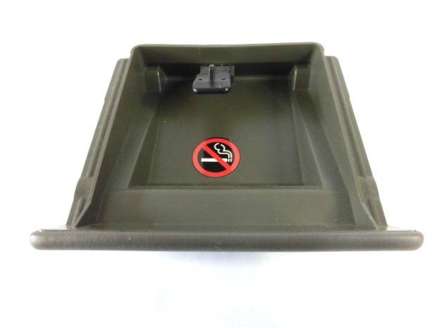 ⭕旧車マニア必見❗スズキ キャリイ/エブリイ　アッシュトレイ（灰皿）新品未使用❗ ⭕旧車マニア必見❗スズキ キャリイ/エブリイ アッシュトレイ